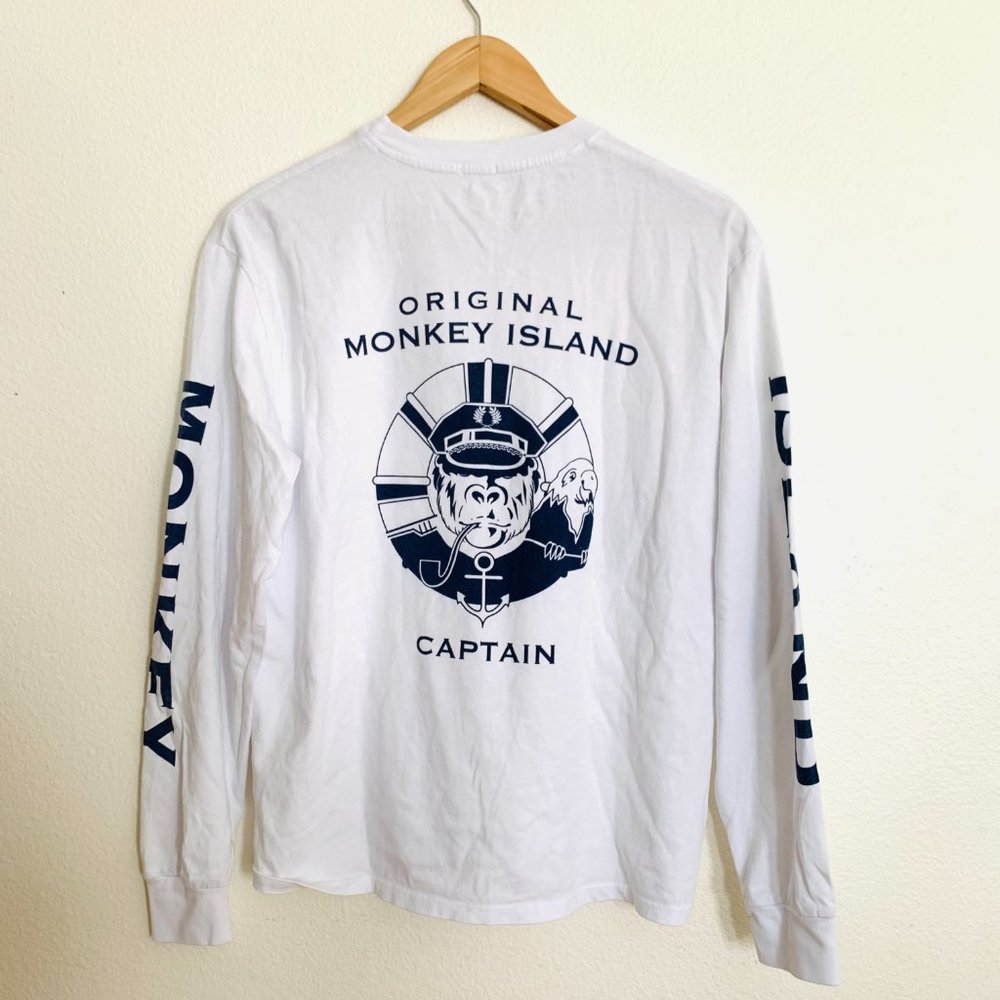 Brandy Melville Money Island Long Sleeve - Picture 2 of 4